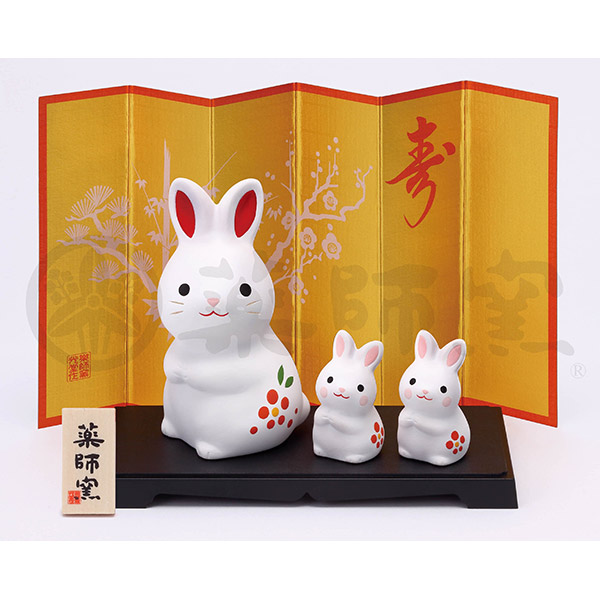 錦彩招福卯（紅梅 子うさぎ付）